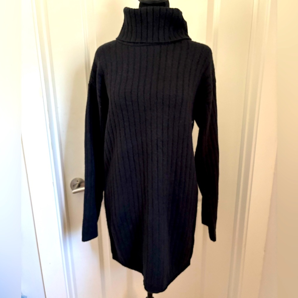 NWOT Abercrombie & Fitch soft cozy Black Turtleneck Sweater dress / tunic - S